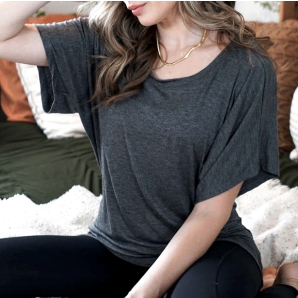 FREE TO LIVE Grey Dolman Sleeve Tunic Top NWT!